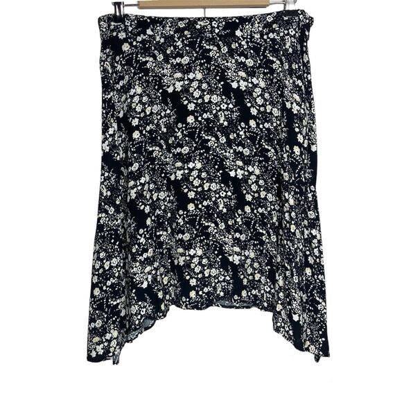 Gap Skirt Womens Large Black Ditsy Floral Knee Length Dipped Hem Flowy Romantic - Picture 1 of 10